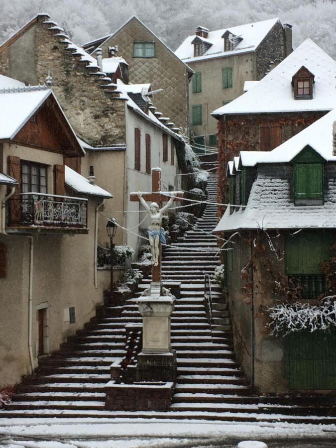 Les Deux Rives Bed & Breakfast Cierp Exterior foto