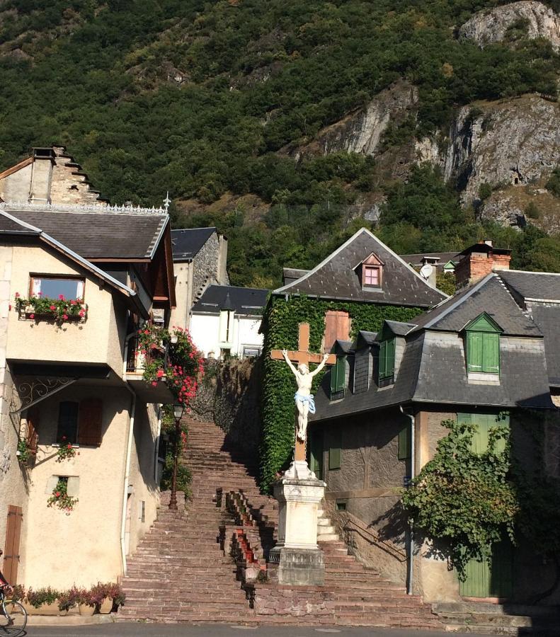 Les Deux Rives Bed & Breakfast Cierp Exterior foto