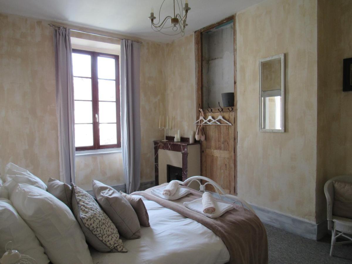 Les Deux Rives Bed & Breakfast Cierp Exterior foto